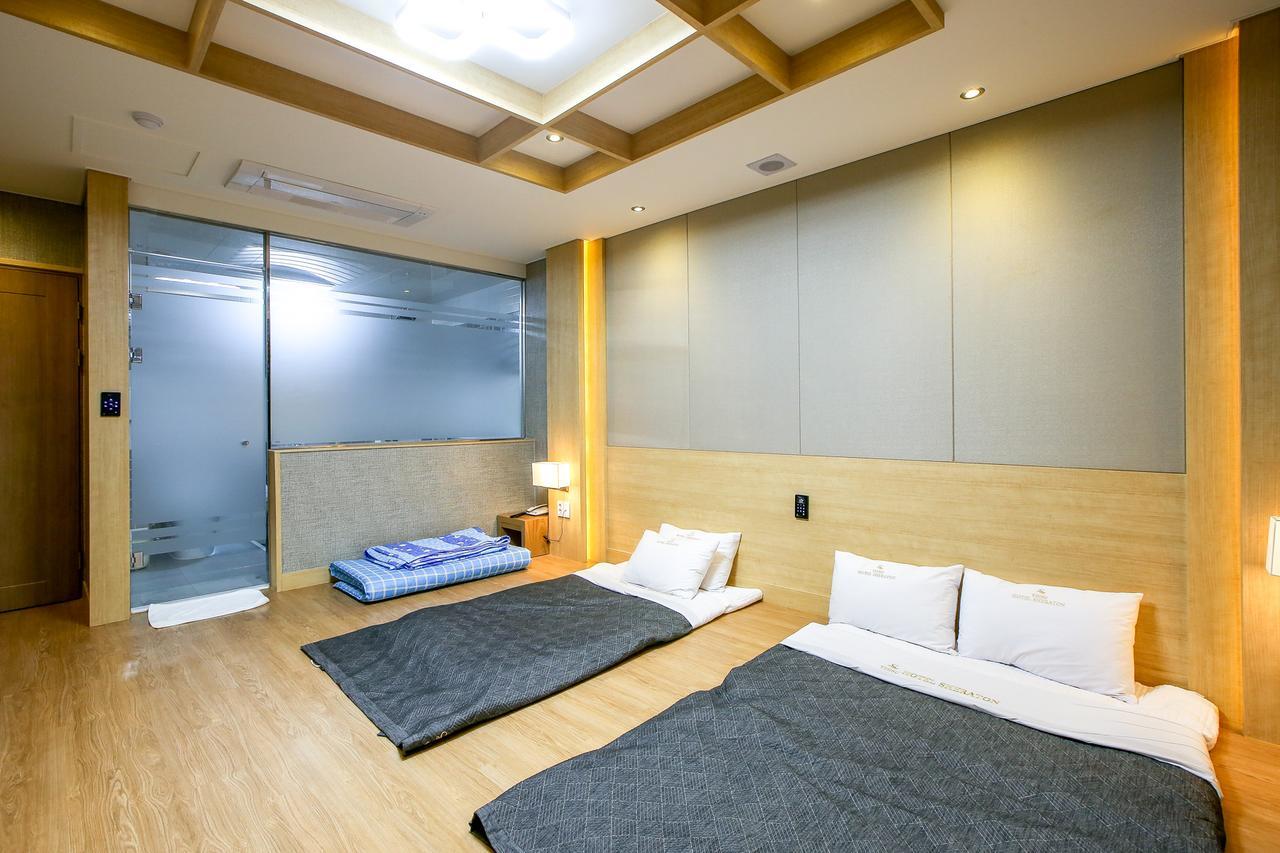 Shell Stone Yeosu Business Hotel Exterior photo